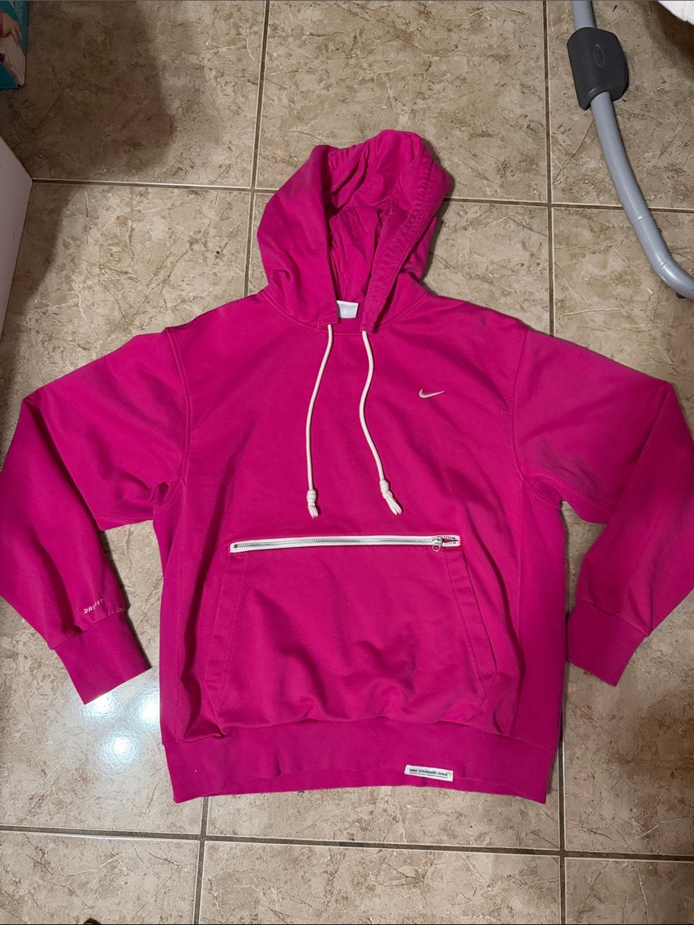 Nike Fuchsia Pink Pullover Hoodie with White Zip Pocket size MEDIUM